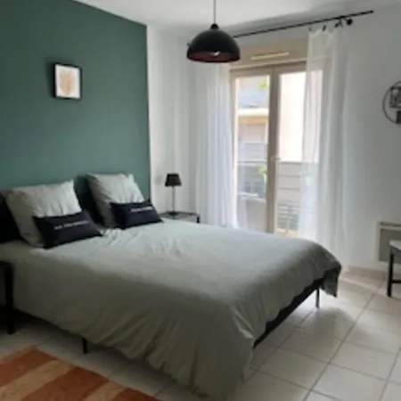 Lejlighed Charming With 2 Balconies Antibes